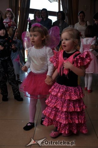 Wielki Bal Karnawałowy dla Dzieci [ZDJĘCIA] - zdjęcie #40 - eOstroleka.pl