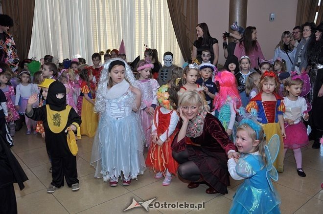 Wielki Bal Karnawałowy dla Dzieci [ZDJĘCIA] - zdjęcie #45 - eOstroleka.pl