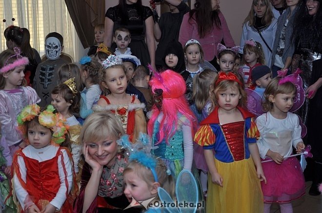 Wielki Bal Karnawałowy dla Dzieci [ZDJĘCIA] - zdjęcie #46 - eOstroleka.pl