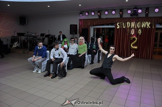 Studniówka II LO [25.01.2014] - zdjęcie #59 - eOstroleka.pl