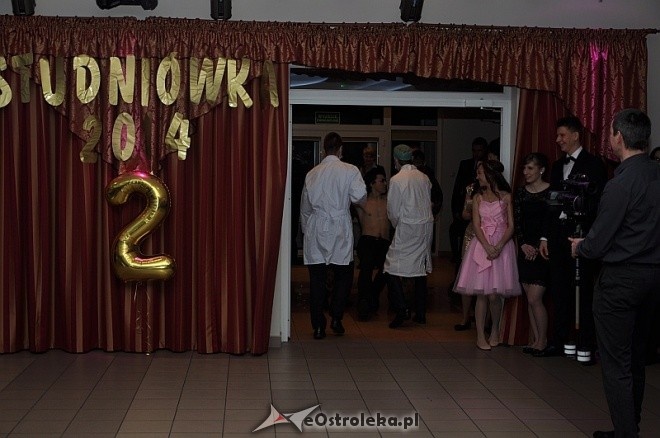 Studniówka II LO [25.01.2014] - zdjęcie #74 - eOstroleka.pl