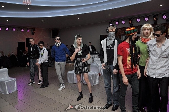Studniówka II LO [25.01.2014] - zdjęcie #54 - eOstroleka.pl