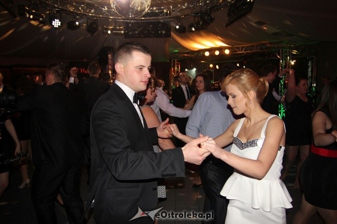 Studniówka ZSZ nr 3 w Ostrołęce [25.01.2014] - zdjęcie #73 - eOstroleka.pl