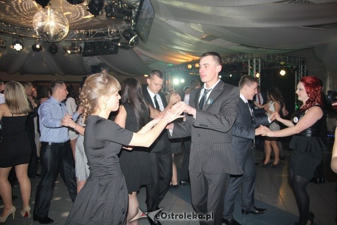 Studniówka ZSZ nr 3 w Ostrołęce [25.01.2014] - zdjęcie #55 - eOstroleka.pl