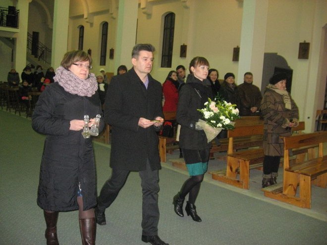 Biskup Bronakowski z wizytą w ostrołęckiej „dziesiątce” [27.01.2014] - zdjęcie #4 - eOstroleka.pl