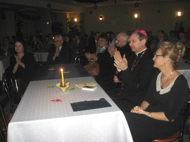 Biskup Bronakowski z wizytą w ostrołęckiej „dziesiątce” [27.01.2014] - zdjęcie #13 - eOstroleka.pl
