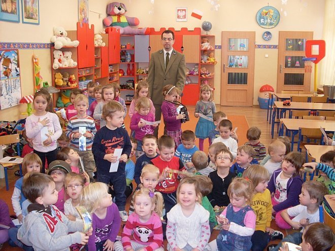 Spotkanie z leśniczym w Przedszkolu Miejskim nr 7 - zdjęcie #6 - eOstroleka.pl