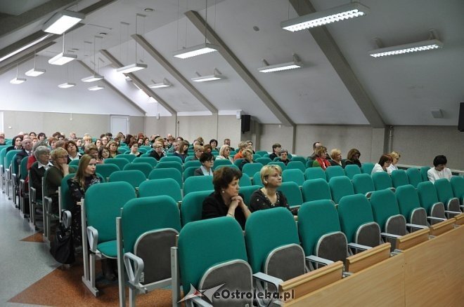 „Indywidualne nauczanie w aspektach prawnym i praktycznym” - debata oświatowa [19.01.2014] - zdjęcie #3 - eOstroleka.pl