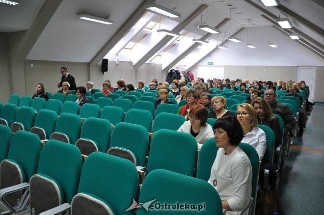 „Indywidualne nauczanie w aspektach prawnym i praktycznym” - debata oświatowa [19.01.2014] - zdjęcie #9 - eOstroleka.pl