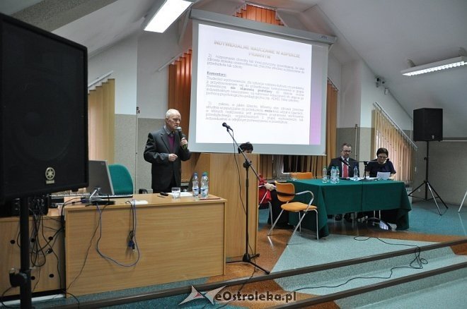 „Indywidualne nauczanie w aspektach prawnym i praktycznym” - debata oświatowa [19.01.2014] - zdjęcie #10 - eOstroleka.pl