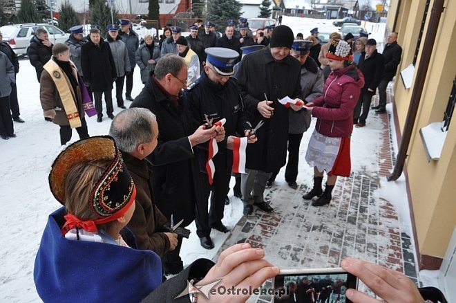 Oddanie nowego posterunku w Baranowie [29.01.2014] - zdjęcie #15 - eOstroleka.pl