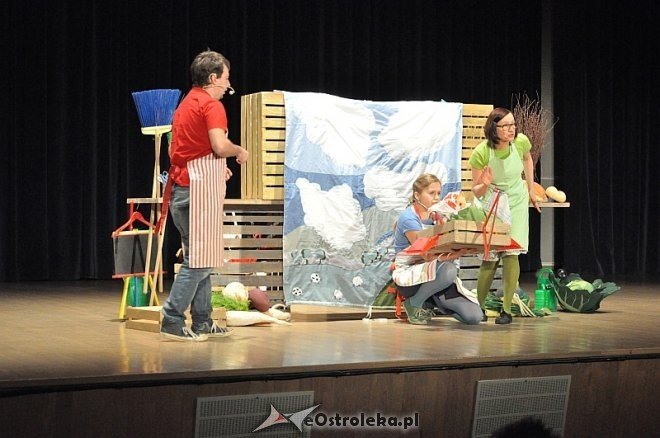 „Bajkowy Stragan” – Spektakl teatralny dla najmłodszych [02.02.2014] - zdjęcie #2 - eOstroleka.pl