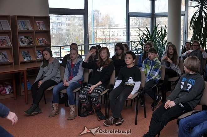 Otwarcie wystawy i prelekcje dla młodzieży [06.02.2014] - zdjęcie #1 - eOstroleka.pl