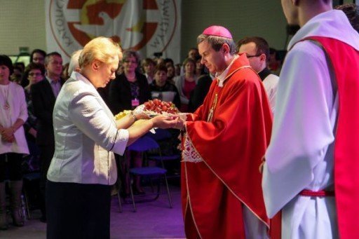 XI Ostrołęckie Spotkanie Charyzmatyczne 2014 - zdjęcie #13 - eOstroleka.pl