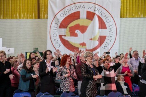 XI Ostrołęckie Spotkanie Charyzmatyczne 2014 - zdjęcie #68 - eOstroleka.pl