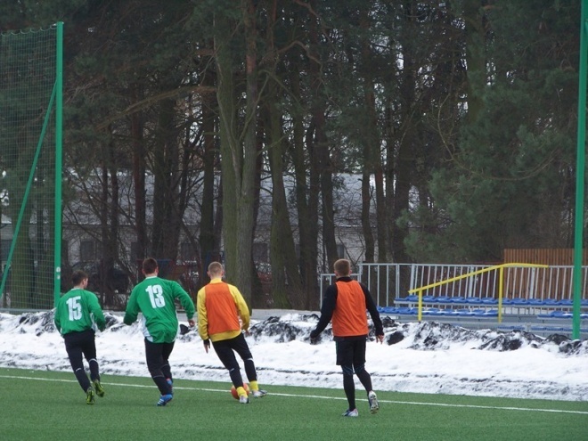 Korona HiD Ostrołęka - Omulew Wielbark (08.02.2014) - zdjęcie #24 - eOstroleka.pl