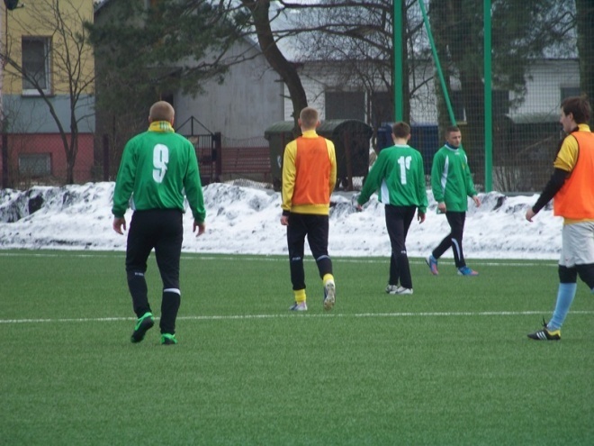 Korona HiD Ostrołęka - Omulew Wielbark (08.02.2014) - zdjęcie #1 - eOstroleka.pl