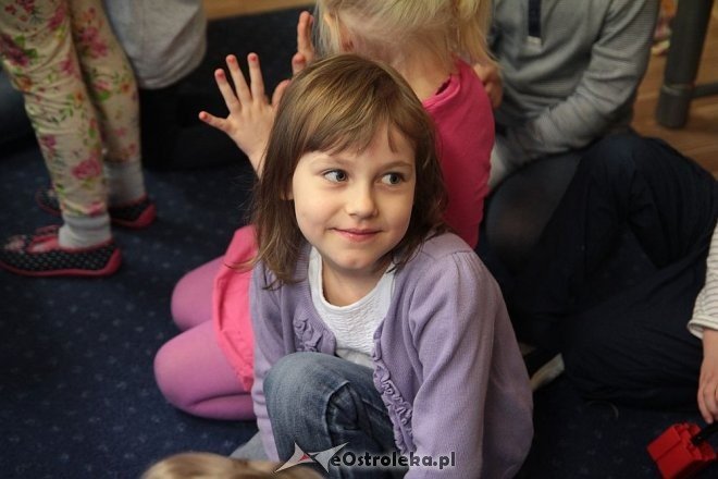Twórczyni ludowa z wizytą w miejskiej „siódemce” - zdjęcie #26 - eOstroleka.pl