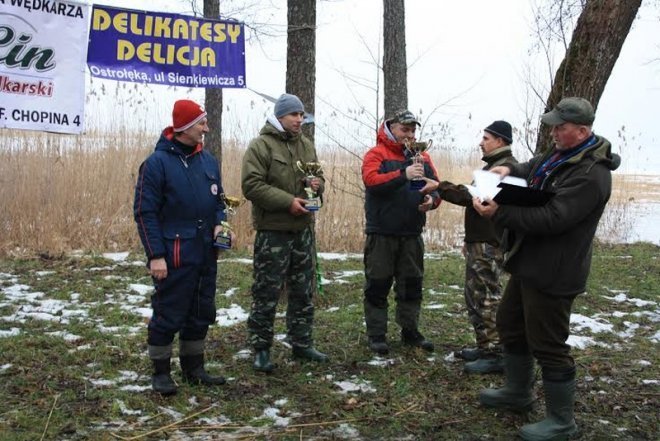 Mistrzostwa w wędkarstwie podlodowym Koła Narew nr 38 - zdjęcie #3 - eOstroleka.pl