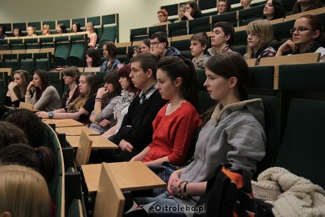 Ostrołęka: Pierwsze z cyklu spotkań „Badam się, więc mam pewność” [11.02.2014] - zdjęcie #13 - eOstroleka.pl