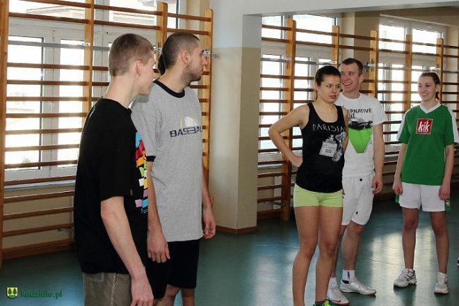 Krav Maga w Kadzidle. Mieszkańcy uczyli się samoobrony [11.02.2013] - zdjęcie #54 - eOstroleka.pl