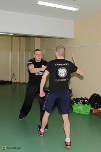 Krav Maga w Kadzidle. Mieszkańcy uczyli się samoobrony [11.02.2013] - zdjęcie #12 - eOstroleka.pl
