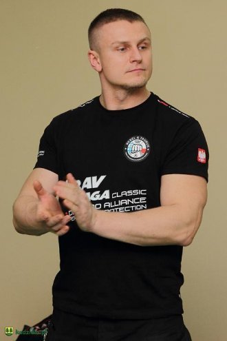 Krav Maga w Kadzidle. Mieszkańcy uczyli się samoobrony [11.02.2013] - zdjęcie #5 - eOstroleka.pl