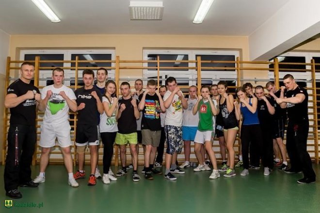 Krav Maga w Kadzidle. Mieszkańcy uczyli się samoobrony [11.02.2013] - zdjęcie #3 - eOstroleka.pl