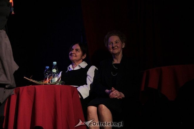 Ostrołęcki Uniwersytet Trzeciego Wieku i „Opowiadania przy kominku” [ZDJĘCIA] - zdjęcie #17 - eOstroleka.pl