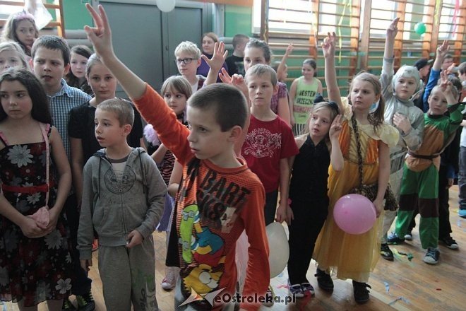Bal karnawałowy w ZS nr 4 [WIDEO, ZDJĘCIA] - zdjęcie #24 - eOstroleka.pl
