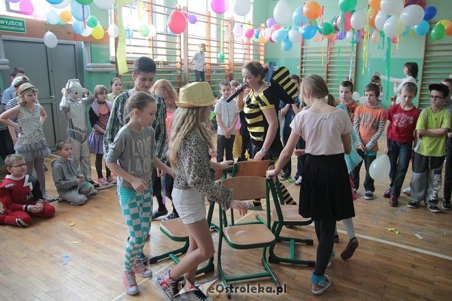 Bal karnawałowy w ZS nr 4 [WIDEO, ZDJĘCIA] - zdjęcie #17 - eOstroleka.pl