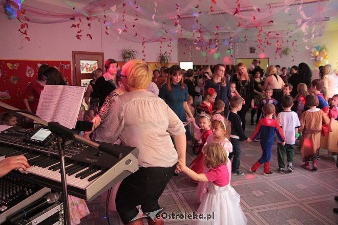 Bal karnawałowo-walentynkowy w miejskiej „ósemce” [14.02.2014] - zdjęcie #6 - eOstroleka.pl