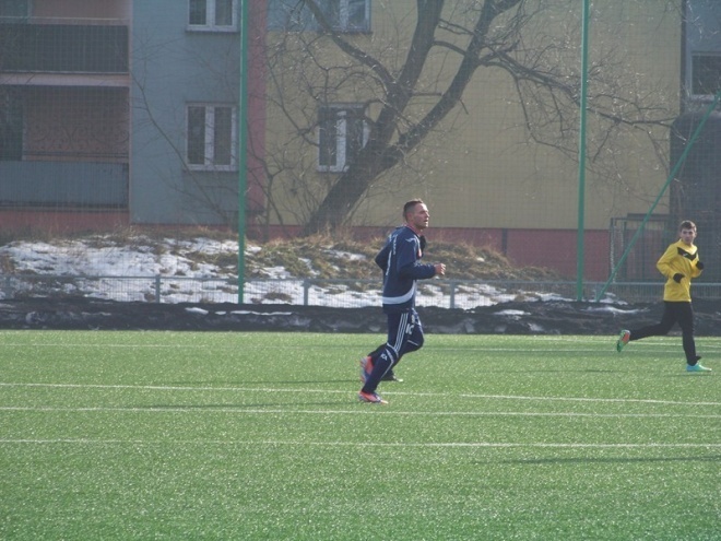 Narew Ostrołęka - Iskra Krasne (15.02.2014) - zdjęcie #40 - eOstroleka.pl