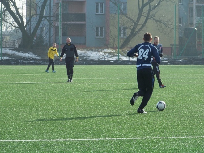 Narew Ostrołęka - Iskra Krasne (15.02.2014) - zdjęcie #16 - eOstroleka.pl