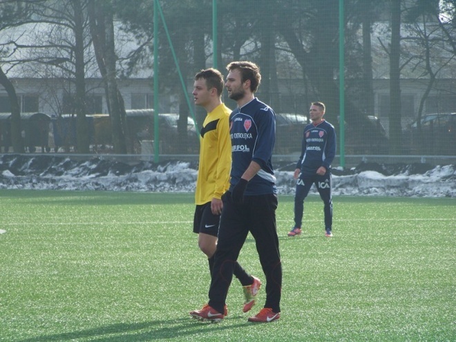 Narew Ostrołęka - Iskra Krasne (15.02.2014) - zdjęcie #10 - eOstroleka.pl