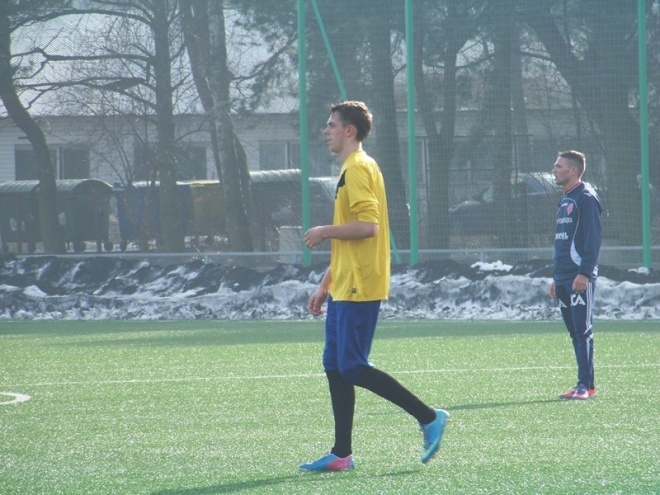 Narew Ostrołęka - Iskra Krasne (15.02.2014) - zdjęcie #9 - eOstroleka.pl