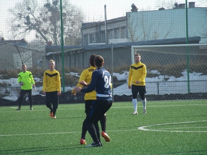 Narew Ostrołęka - Iskra Krasne (15.02.2014) - zdjęcie #5 - eOstroleka.pl