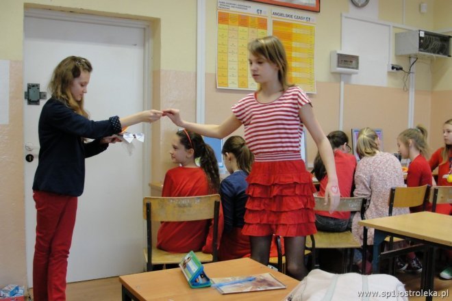 Walentynki w Szkole Podstawowej nr 1 [17.02.2014] - zdjęcie #1 - eOstroleka.pl
