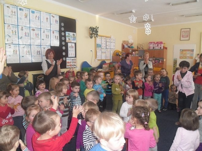 Spotkanie Czytelnicze w Przedszkolu MIejskim nr 17 w Osrołęce [19.02.2014] - zdjęcie #1 - eOstroleka.pl