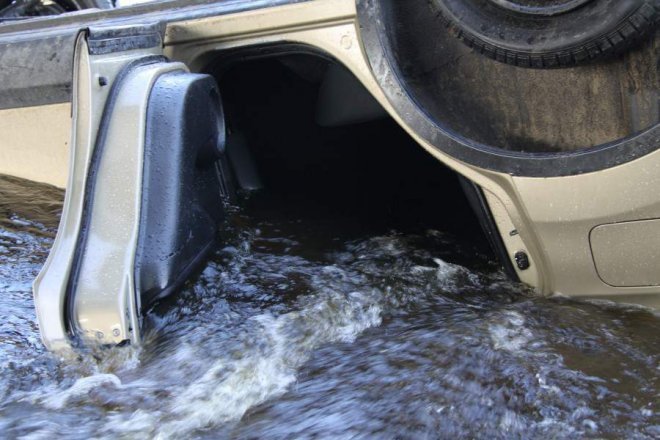 Włos od tragedii. Groźny kolizja w Łazach [21.02.2014] - zdjęcie #5 - eOstroleka.pl