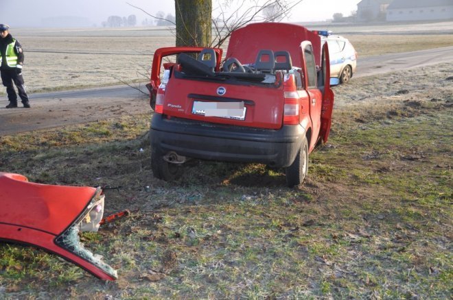 Wólka Somiankowska: Poważny wypadek. 19-latka ciężko ranna [21.02.2014] - zdjęcie #3 - eOstroleka.pl