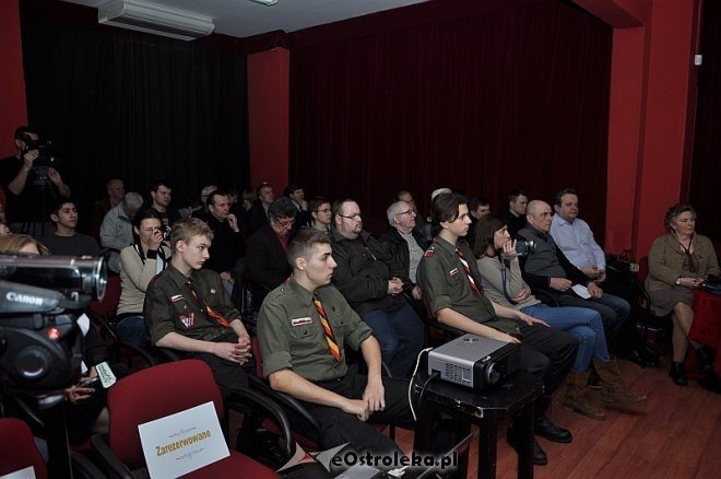 O celach śmierci i zbrodniach PRL-u. Spotkanie z Wacławem Sikorskim [22.02.2014] - zdjęcie #9 - eOstroleka.pl