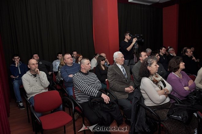 O celach śmierci i zbrodniach PRL-u. Spotkanie z Wacławem Sikorskim [22.02.2014] - zdjęcie #5 - eOstroleka.pl