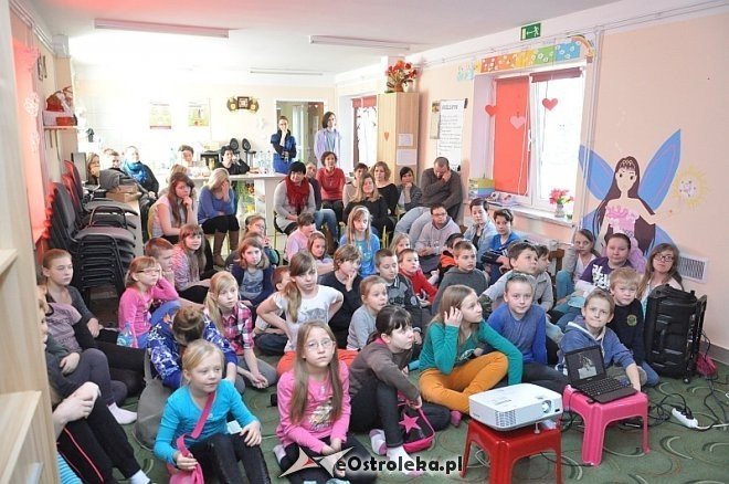 Spotkanie z podróżnikiem Stefanem Czernieckim [21.02.2014] - zdjęcie #14 - eOstroleka.pl