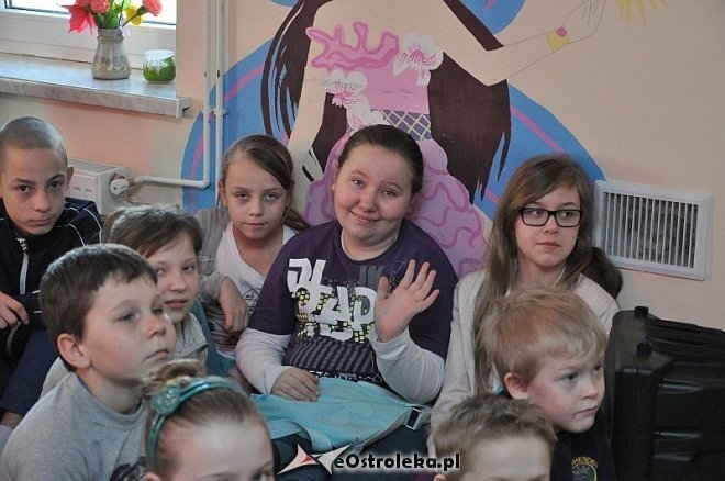 Spotkanie z podróżnikiem Stefanem Czernieckim [21.02.2014] - zdjęcie #8 - eOstroleka.pl