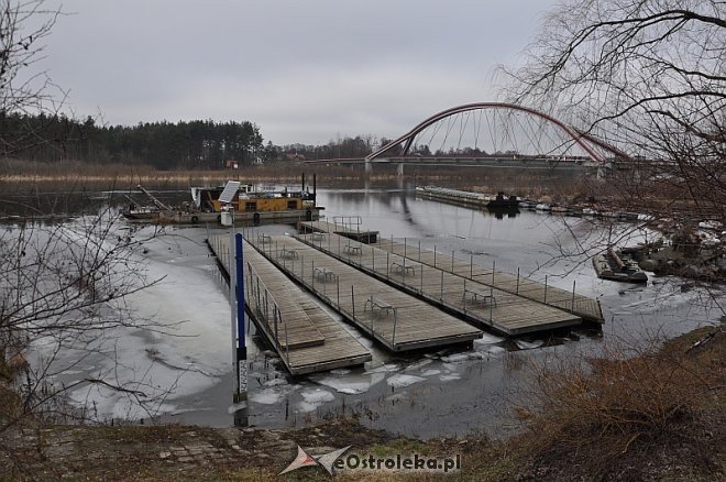 Obecny stan poziomu wody w Narwi [25.02.2014] - zdjęcie #2 - eOstroleka.pl