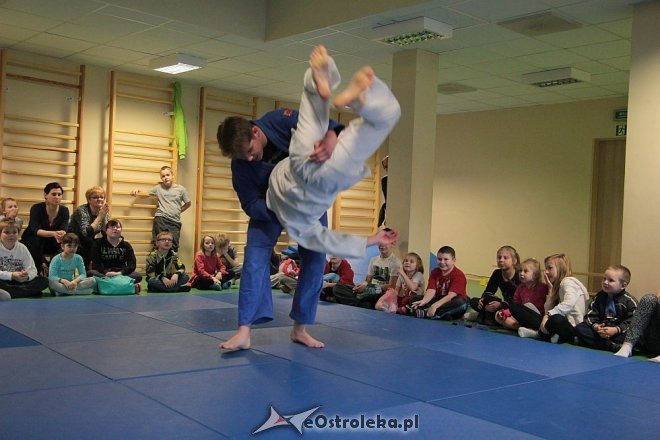 Ferie z Aquaparkiem: Pokaz walk brazylijskiego jiu jitsu 26.02.2014] - zdjęcie #46 - eOstroleka.pl