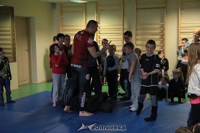 Ferie z Aquaparkiem: Pokaz walk brazylijskiego jiu jitsu 26.02.2014] - zdjęcie #15 - eOstroleka.pl