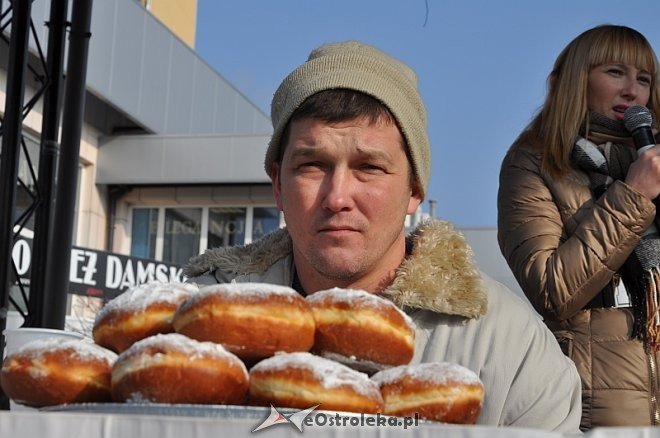 Tłusty Czwartek: Zawody w jedzeniu pączków na czas [27.02.2014] - zdjęcie #8 - eOstroleka.pl