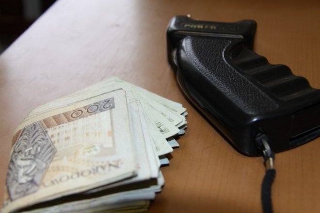 Fałszywi policjanci zatrzymani [28.02.2014] - zdjęcie #3 - eOstroleka.pl